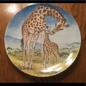 A Kiss for Mother Plate Giraffe 🦒 Collector Plate